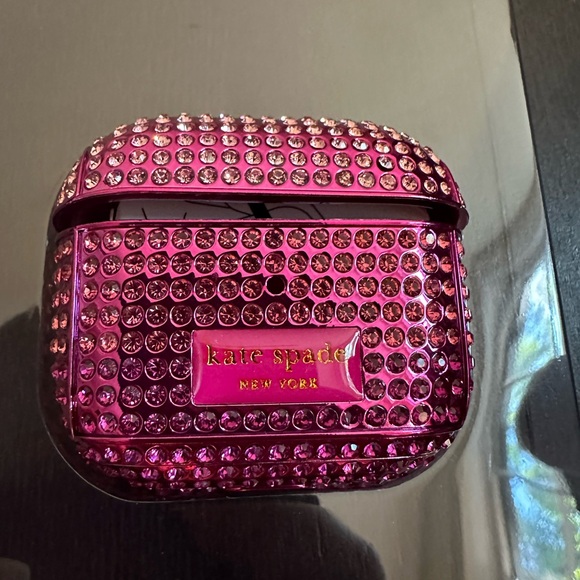 Kate Spade AirPods Case - Picture 3 of 4